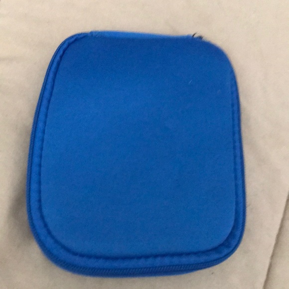 Electronics Portable Charger NWOT Portable - Picture 3 of 3